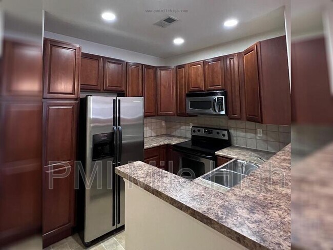 Building Photo - 11250 Osage Cir