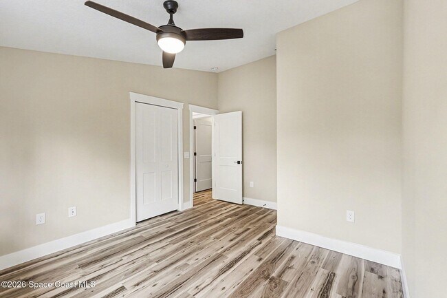 Building Photo - 1280 Jimmy Buffett Mem Hwy