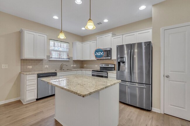 Building Photo - Beautiful Home in Seagrass Station