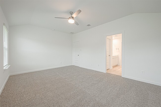 Building Photo - 4939 Pne Hvn Ln