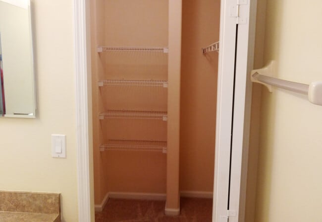 Building Photo - Beautiful Lake Mary 4 Bedroom home in Gated Community with Community Pools