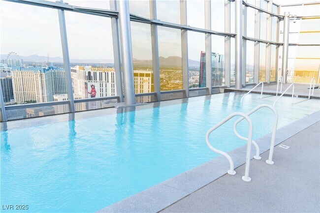 Building Photo - 3726 S Las Vegas Blvd