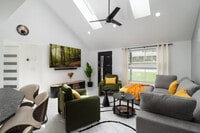 Building Photo - 4016 Eaton Dr