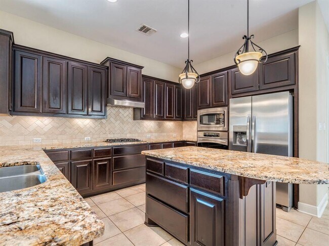 Building Photo - 11725 Shadestone Terrace