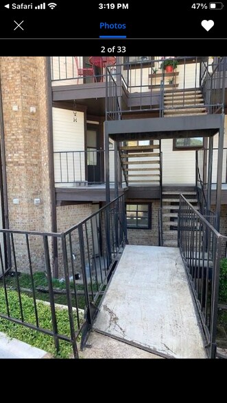 Building Photo - 272 Henry Chandler Dr