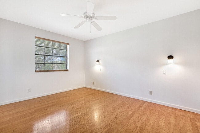 Building Photo - 3191 Leewood Terrace