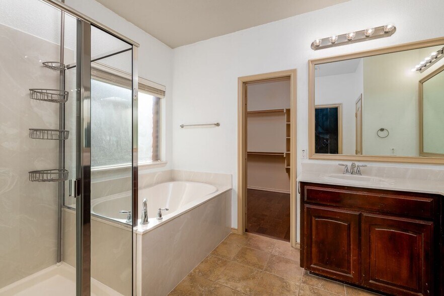 Building Photo - 4505 Shagbark Dr