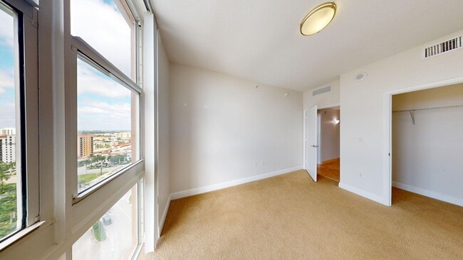 Building Photo - 550 Okeechobee Blvd