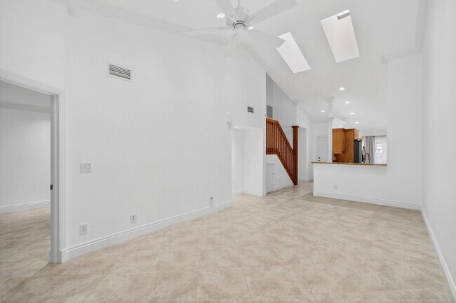 Building Photo - 3770 Blue Ridge Rd