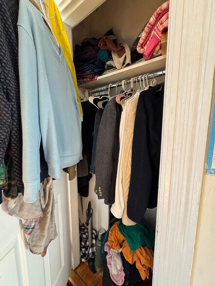 Building Photo - 108 Hyde Park Ave