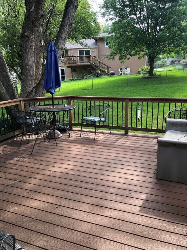 Building Photo - 3 bedroom house in Papillion