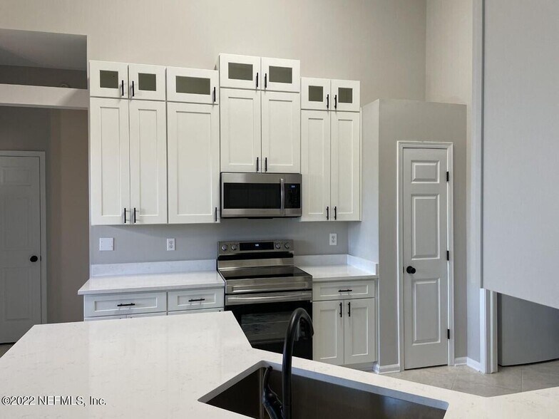 Building Photo - 1591 Shelter Cove Dr