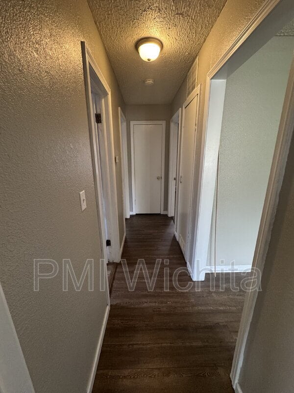 Building Photo - 1663 S Woodlawn Blvd