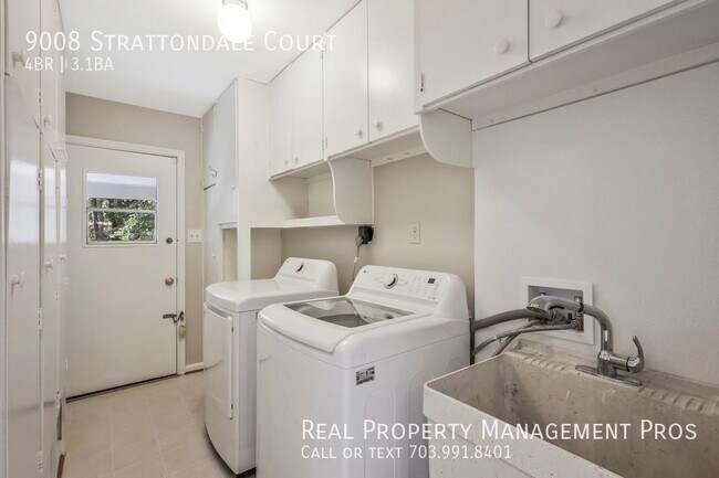 Building Photo - 9008 Strattondale Ct