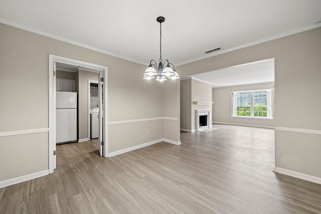 Building Photo - 103 La Rue Pl NW
