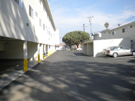 Building Photo - Castellana 4