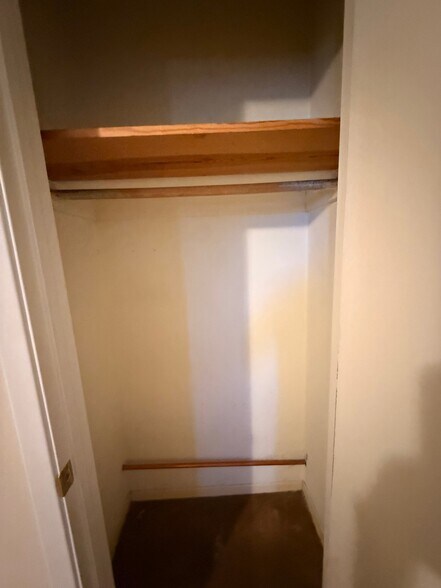 Building Photo - 508 E Euclid Ave