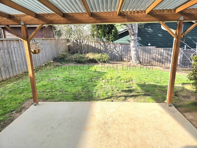 Building Photo - 2575 NW 119th Pl