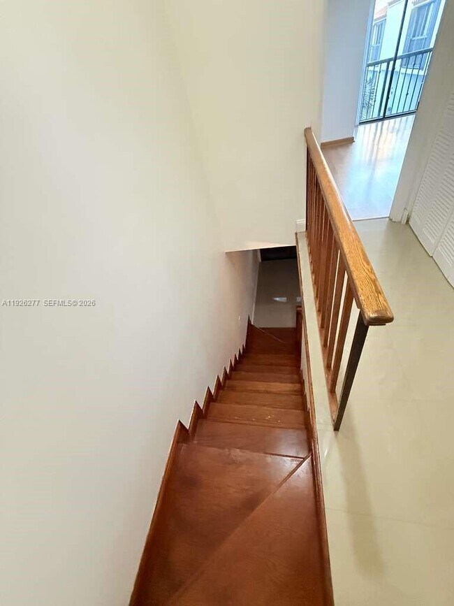 Building Photo - 1990 Brickell Ave