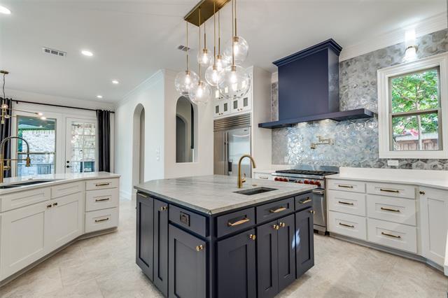 Building Photo - 503 Clear Vista Dr