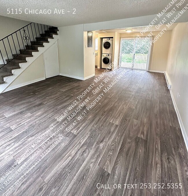 Building Photo - 5115 Chicago Ave SW