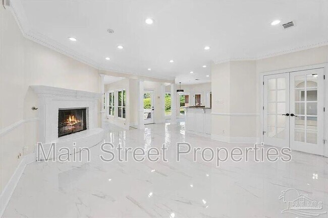 Building Photo - 4700 Bohemia Dr