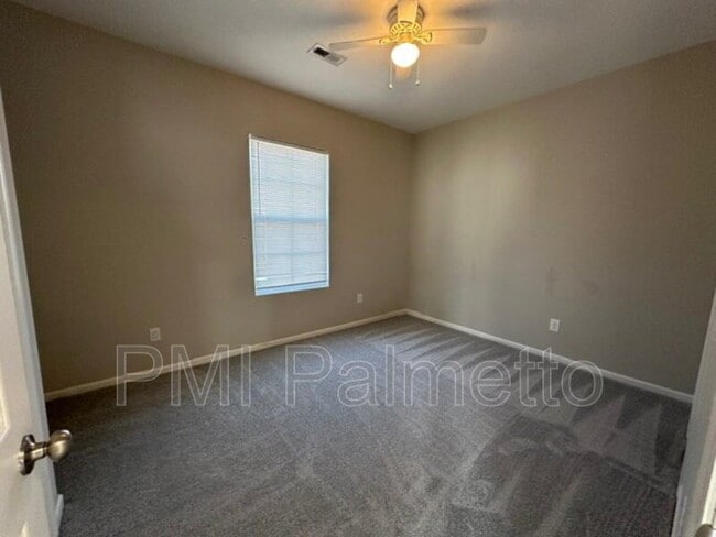 Building Photo - 109 Fairview Park Dr
