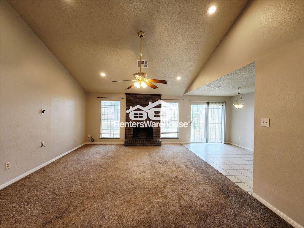 Building Photo - 9607 Hanford St