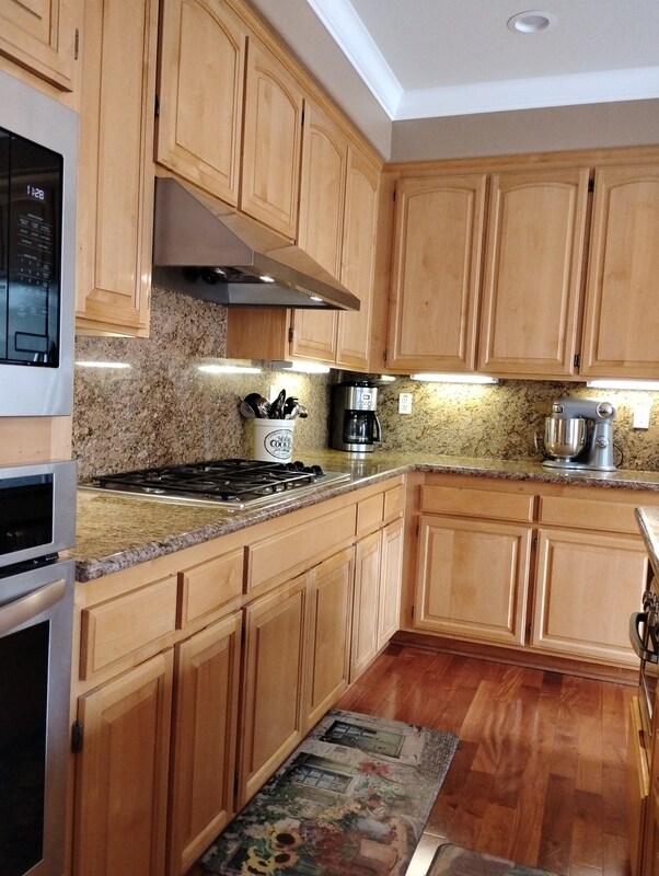 Building Photo - 1122 Mitchell Ln