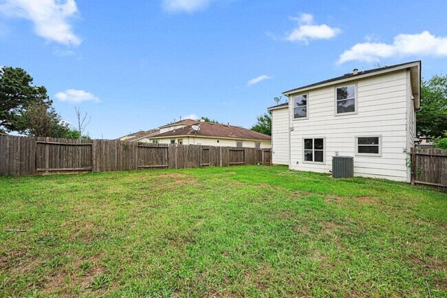 Building Photo - 29627 Evergreen Hills Dr
