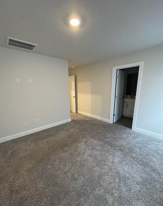 Building Photo - 4528 Skywood Ln