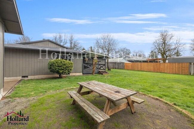 Building Photo - Fully Renovated 4-Bedroom Home with Shop, RV Parking & Expansive Yard – Oregon City