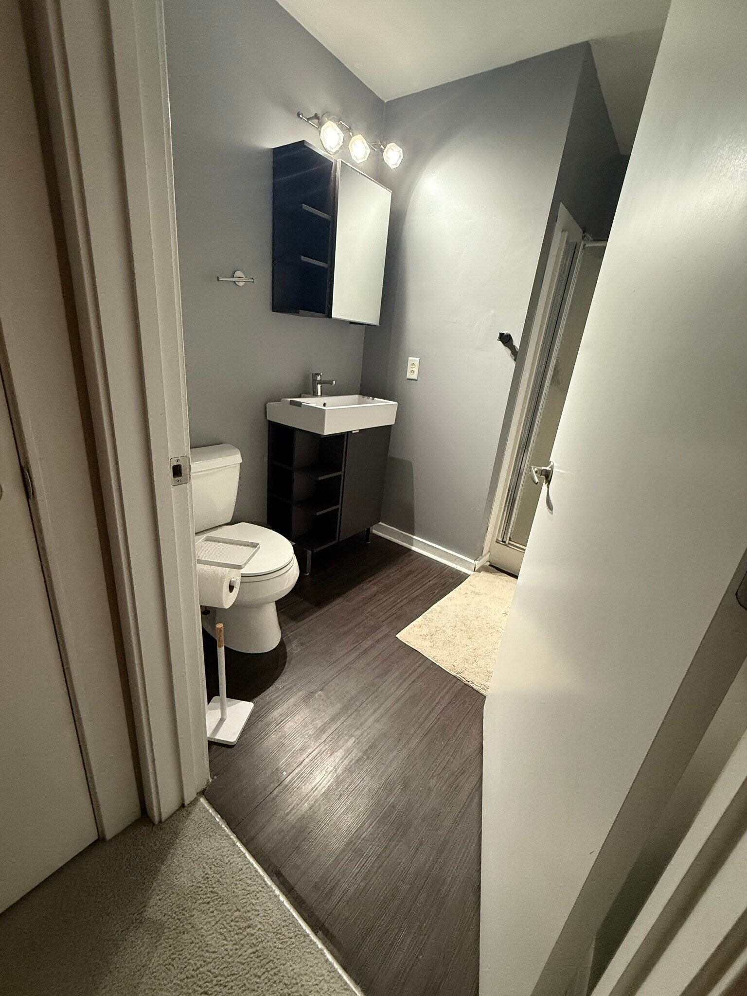 Building Photo - 715 N Church St