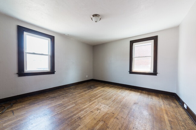 Building Photo - Available July 2026 - Spacious 3 Bedroom Home in the Heart of Allentown with garage and AC!!!