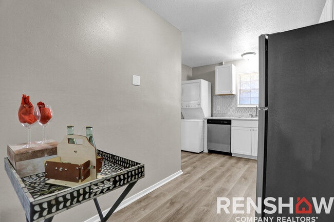 Building Photo - 3660 Rhodes Ave