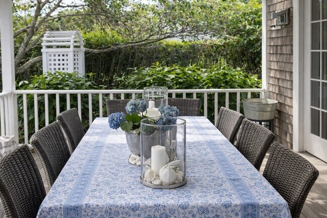 Building Photo - 44 Main St