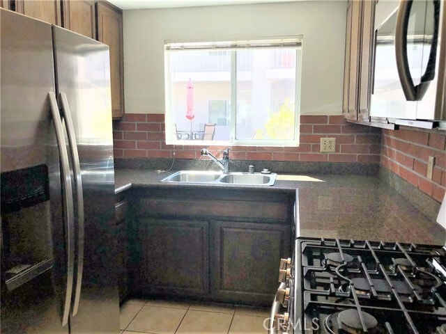 Building Photo - 4242 Stansbury Ave