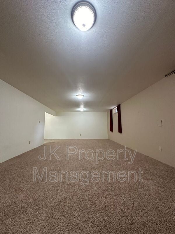 Building Photo - 3209 Wild Rose Ln