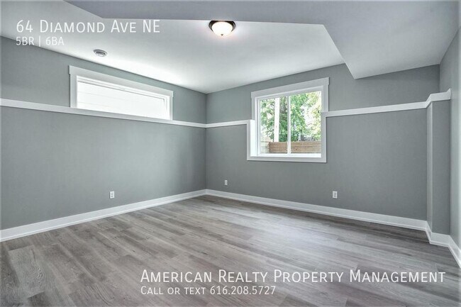 Building Photo - 64 Diamond Ave NE