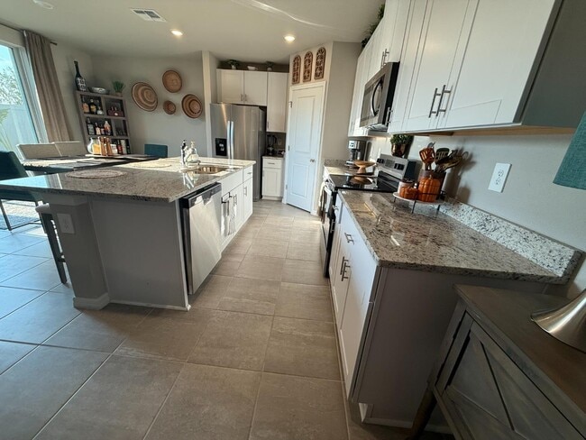 Building Photo - 3919 Radiant Mountain Dr