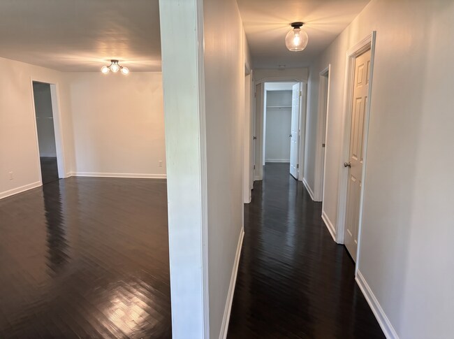 Building Photo - Freshly Renovated 3-Bedroom Home in Memphis | Available Now