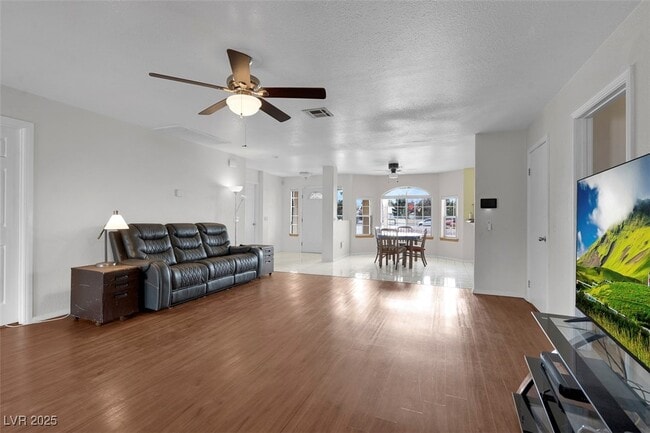 Building Photo - 1800 Red Rock Dr