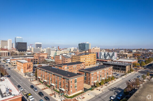 Aerial Photo - 326-340 S 3rd St