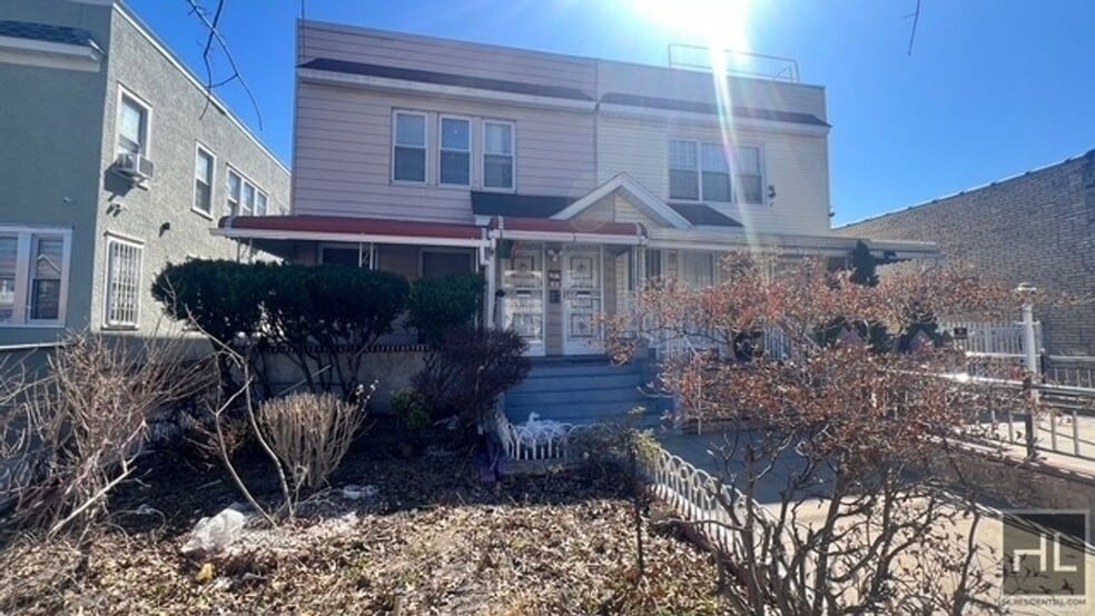 Building Photo - 3616 Clarendon Rd