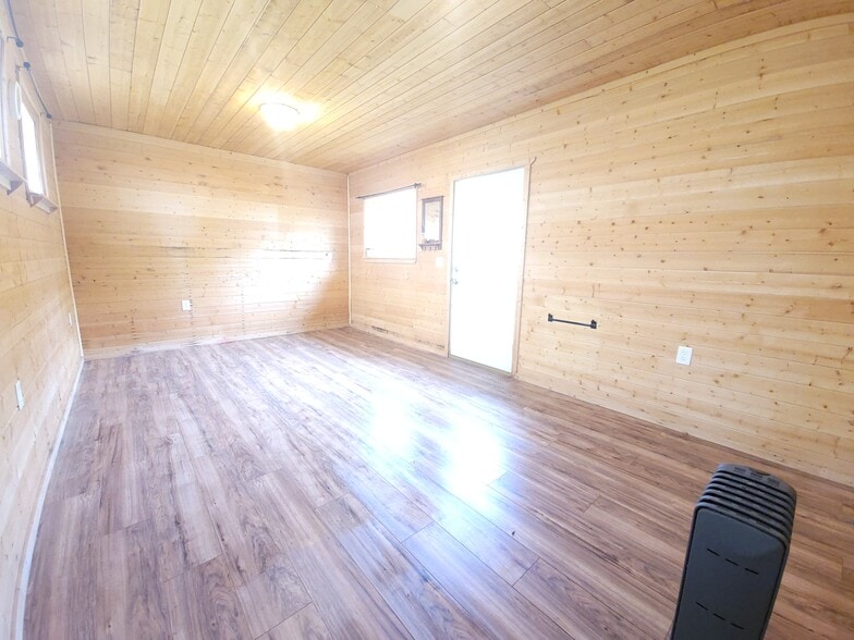 Building Photo - 19033 Whirlaway Rd