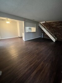 Building Photo - 701 W Pennsylvania St