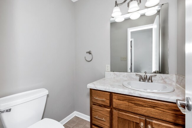 Building Photo - 2804 Thurman Cir SW