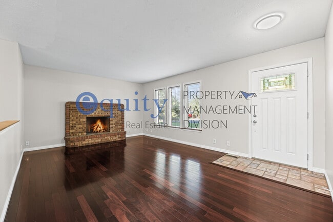Building Photo - 7102 Brookhill Dr E