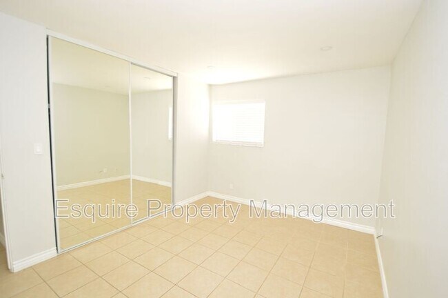 Building Photo - 421 FIRST STREET