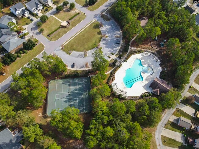 Building Photo - 825 Hidden Point Dr